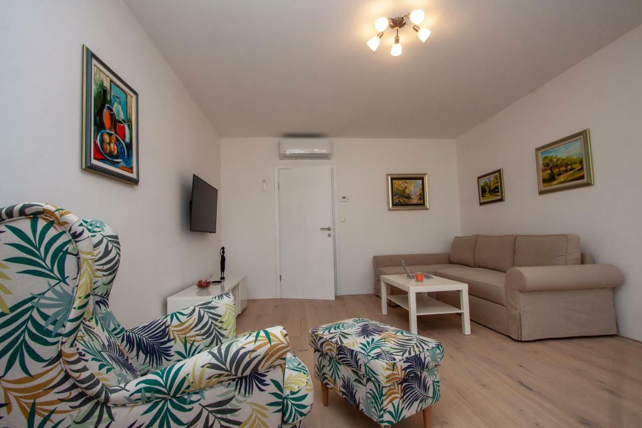 Апартаменты Apartman Colosseum Пула Экстерьер фото